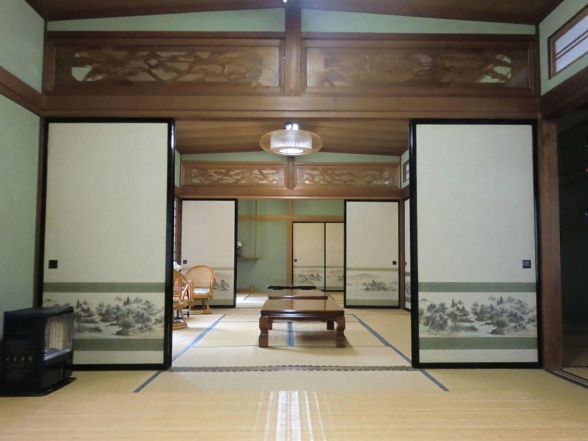Готель Onsen Minshuku Sakaeya Shizukuishi Екстер'єр фото